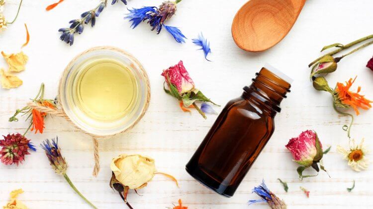 15 Best Sweet Smelling Essential Oil Recipes - A Less Toxic LifeA