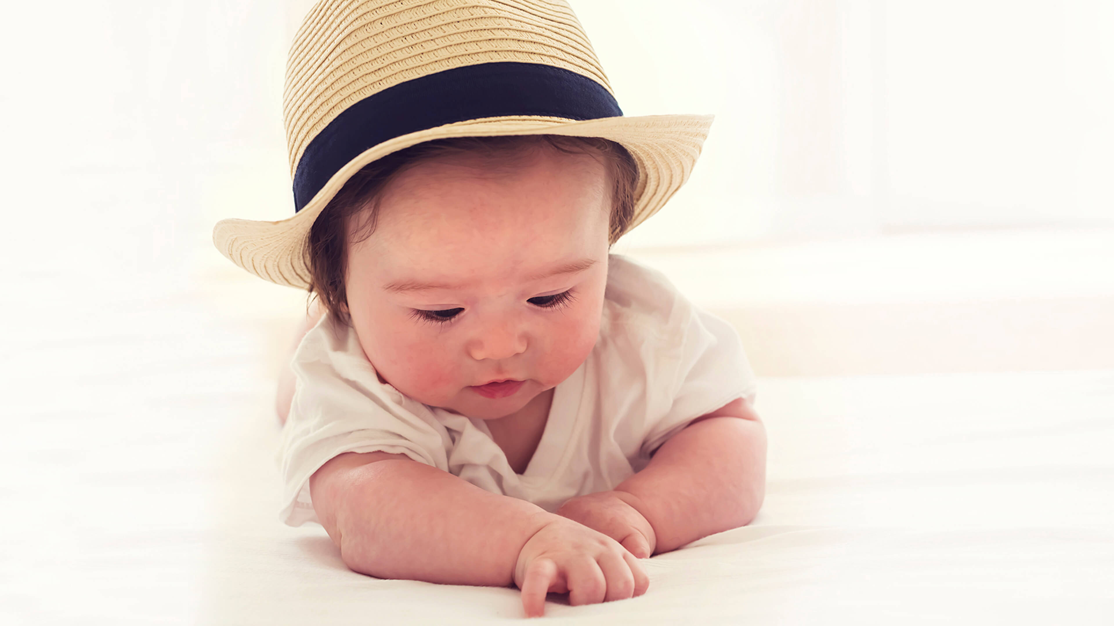 Baby Heat Rash: Signs, & Natural Treatments