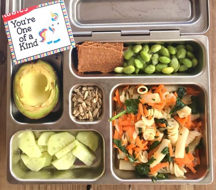 EASY kids lunch ideas🎉. SAVE these for when you need them—and IT'S OKAY  and wise to pack foods that you know your kids like and are easy…