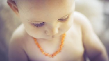 Breakaway amber hot sale teething necklace