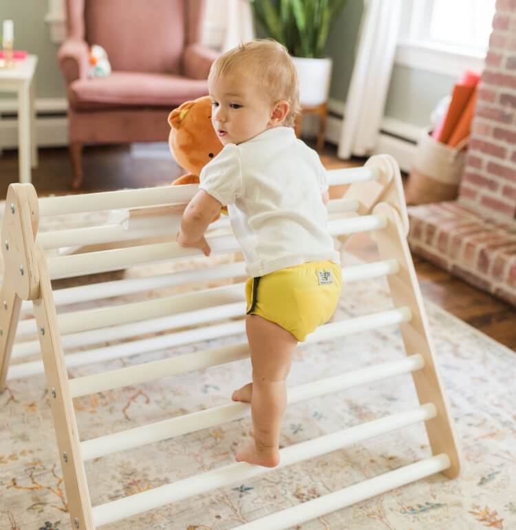 5pkg tiny undies diapers - baby & kid stuff - by owner - household